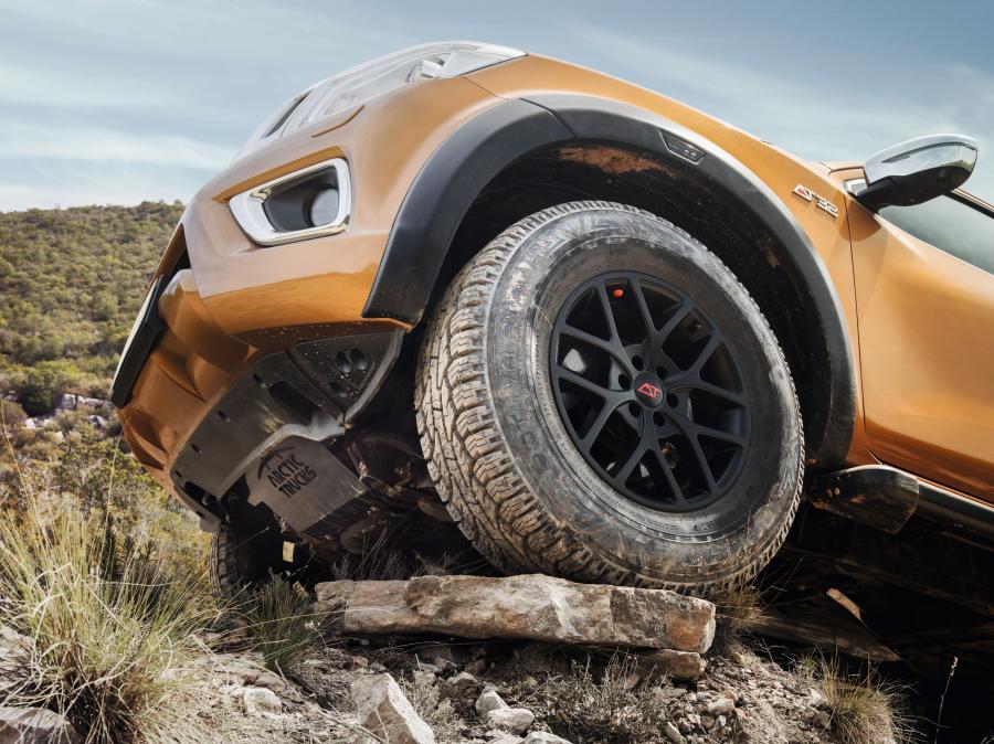 Детали экстерьера Nissan Navara AT32 Off-Roader by Arctic Trucks (D23) 2018 года  (фото 7 из 29)